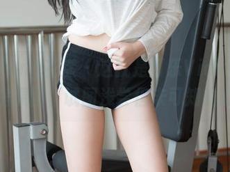 HuaYang花漾 - 这就是可乐Vicky女友的私房原图，试图浅尝但未可知的心事。