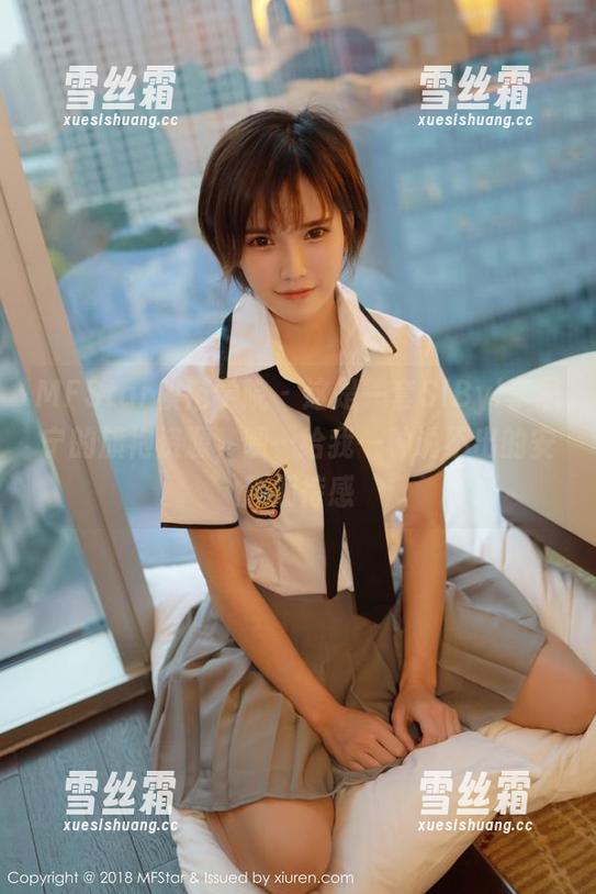 MFStar模范学院-SiByl李思宁 MFStar模范学院 - 这是一套SiByl李思宁的旗袍资源,嗯…给我一种说不出的安静期待感