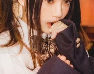 喵糖映画的私房合集，里面的每件大凤礼服都在暗自期待今晚的聚会。