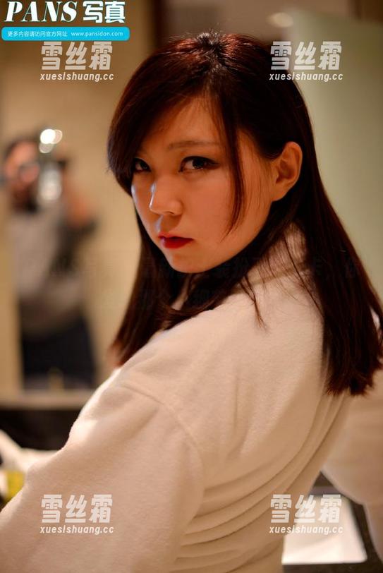 PANS写真-卡卡 PANS写真 - 最新护士装扮下的卡卡,你发现那个小细节了吗?