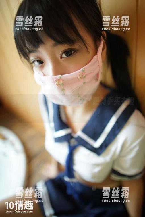 ROSI口罩 看ROSI美图:黑边蕾丝,想剁手买衣服,又怕被自己真了!