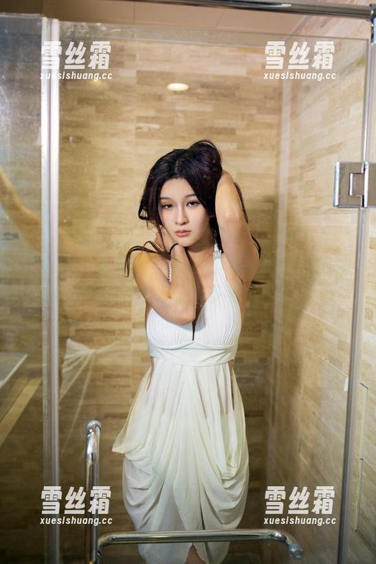 TuiGirl推女郎-梁棋棋 TuiGirl推女郎 - 梁棋棋的私拍:这连体衣是不是想让人多看几眼?