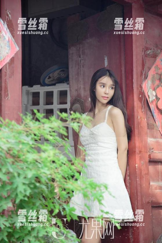 UGirls尤果网-一只香蕉船 UGirls尤果网 - 无圣光写真,一场一只香蕉船与肉丝的奇葩秀