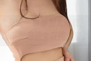 UGirls尤果网 - 制服加尤娜娜，私拍中没留下的想法全在图片里。