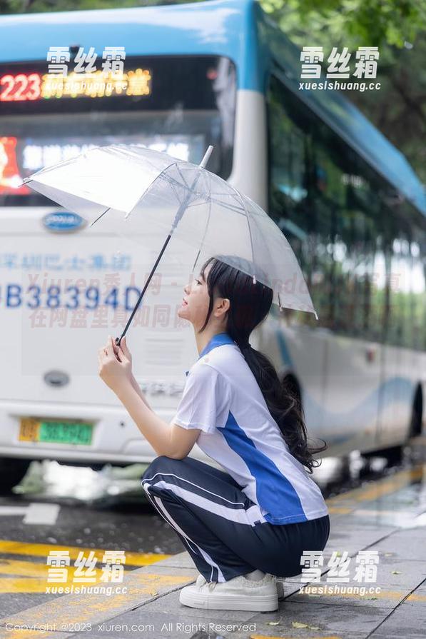 Xiuren秀人网-LindaLinda Xiuren秀人网 - LindaLinda的JK写真在网盘里真如同隐秘宝藏,神秘感满满啊!