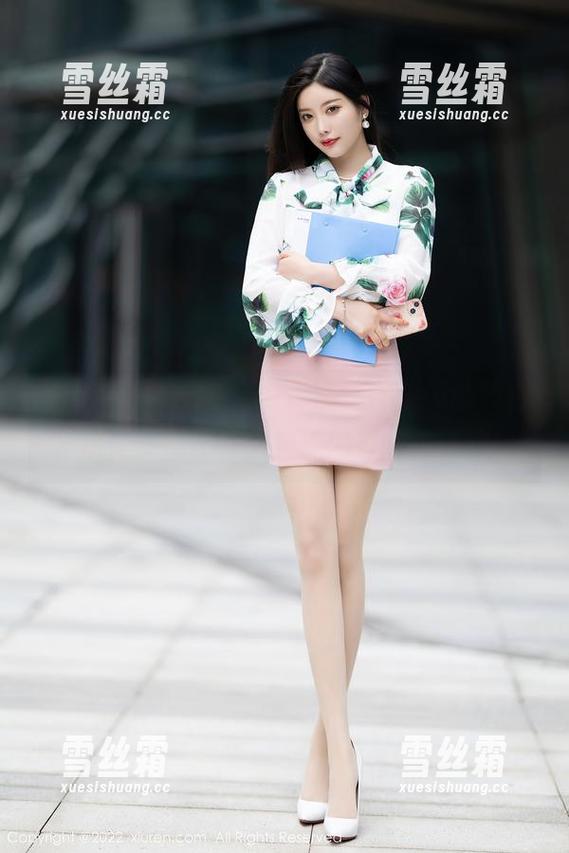Xiuren秀人网-小蛮妖_honey Xiuren秀人网 - 小蛮妖_honey的黑白情怀,高清图里流淌的每一丝感动