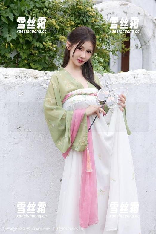 Xiuren秀人网-是小逗逗 Xiuren秀人网 - 这组是小逗逗空姐写真,让人不得不妄想空中漫步的情景。