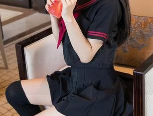 Xiuren秀人网 - 在林乐一的泳装写真中，如何才能抵挡住那些美图带来的诱惑呢？