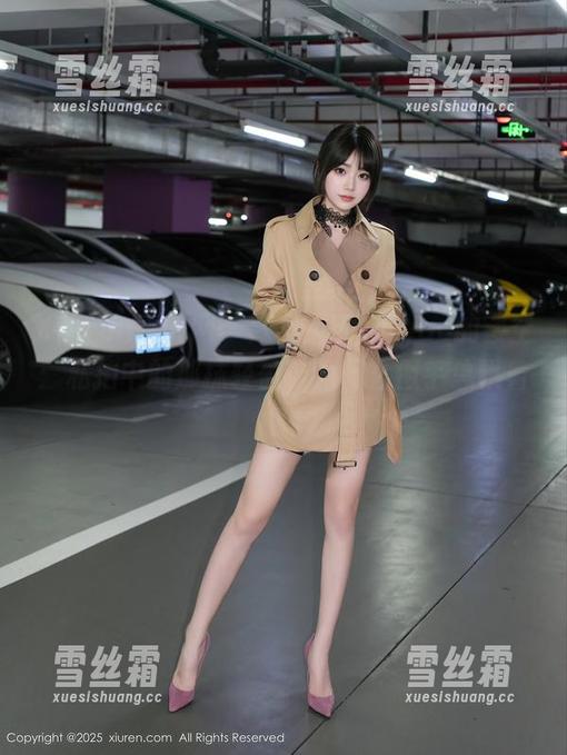 Xiuren秀人网-陈念灵Vickyao Xiuren秀人网 - 陈念灵Vickyao的镂空:私拍中的那抹轻盈,为什么似乎总飘着?