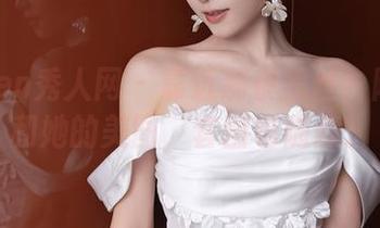 Xiuren秀人网 - 靠近那条黑丝：陈怡曼和她的美图，套图也随意。