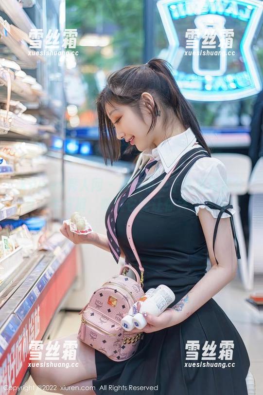 Xiuren秀人网-麻吉小兔子 Xiuren秀人网 - 麻吉小兔子高清写真分享:牛仔裤,听说它能让你终身搭档?