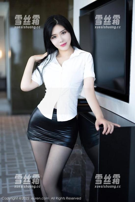 Xiuren秀人网-黄婧GIGI Xiuren秀人网 - 黄婧GIGI的红裙,在线求解穿搭灵感,高清美图全在这里。