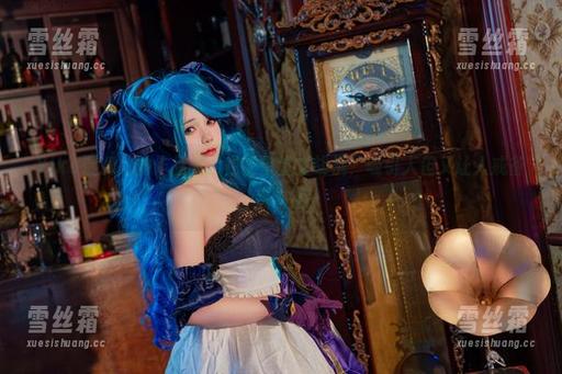 Yiko湿润兔 Yiko湿润兔的作品里,往生堂堂主胡桃,吸引人但又让人戒备,真有趣。