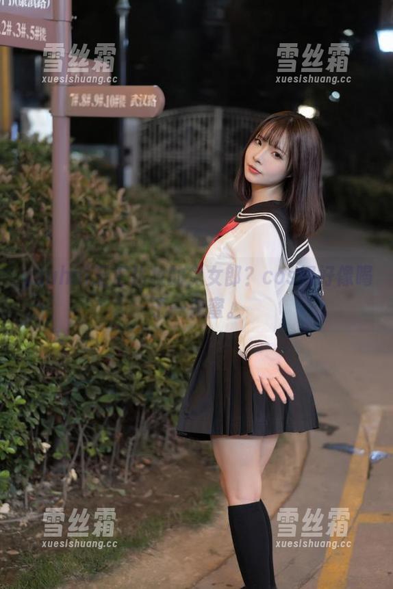 yuuhui玉汇化妆的兔女郎？cos得好像喝了一瓶蜜。