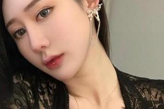 微密圈 - 这套不爱笑的赛琳的吊带写真，当我看到时，我的目光停驻了一秒……然后再也走不动。