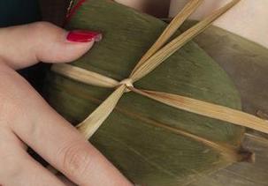 丽柜 - 兔子女神图集：每一次下载，都是一场奇怪的约会。