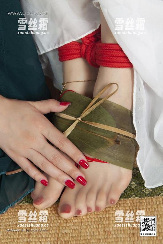 丽柜-兔子 丽柜 - 兔子女神图集:每一次下载,都是一场奇怪的约会。