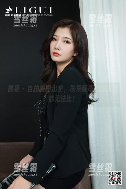 丽柜 - 自拍美图出炉，凌凌证明你怎么拍都无法比！