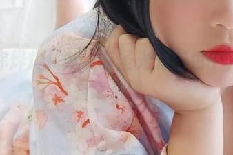 透视你烨烨，从没有圣光的图包中，怎么看怎么赞。