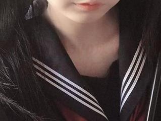 你敢相信？佳佳酱ovo泳衣写真竟然能让你在家也能感到湿润
