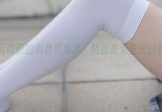 最近迷上兔玩映画的黑色死库水，特别是无圣光的那部分，嘿嘿。