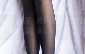 兔玩映画的美图，橘色黑护士的背影，自然流露的气息，感觉要走火入魔了？