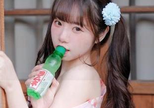 可可小白兔的“美足”作品集，谁能拒绝这双想要偷的资源呢？