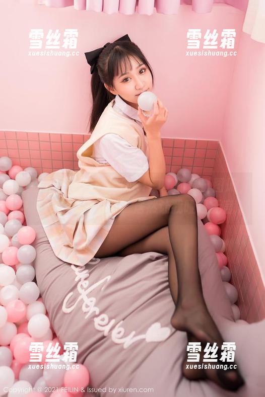 嗲囡囡-施忆佳KITTY 嗲囡囡 - 翻番施忆佳KITTY的夏日图册,各种气泡感的美好,居然让我哑口无言。