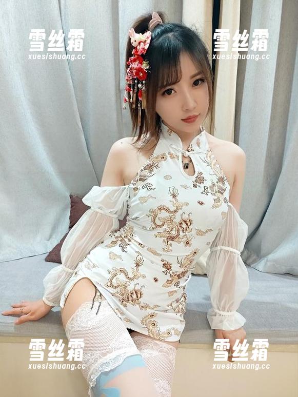 小女巫露娜 湿润与干燥:小女巫露娜浴缸里的写真之路