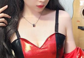 兔兔们注意！小女巫露娜的粉紫兔兔，原图和精选哪个更有趣？