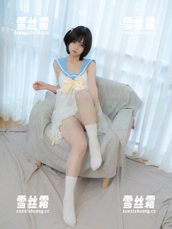 少女秩序-小葵 少女秩序 - 小葵在厨房的照片合集,突然好想访问一下她的冰箱。