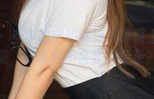 尤果网 - 当李思宁的清纯写真遇上我的审美，分享会不会变得复杂？