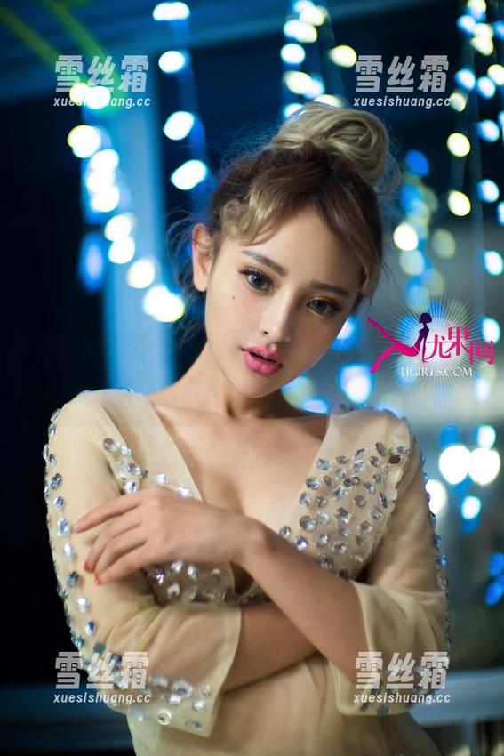 尤果网-艾小青 尤果网 - 免费领取:艾小青的甜心图包,心甘情愿为她的甜蜜买单!