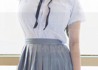 尤蜜荟 - Angela小热巴的最新图包，体操服让她显得有些“运动不羁”，但仔细一看…貌似不仅仅是运动。