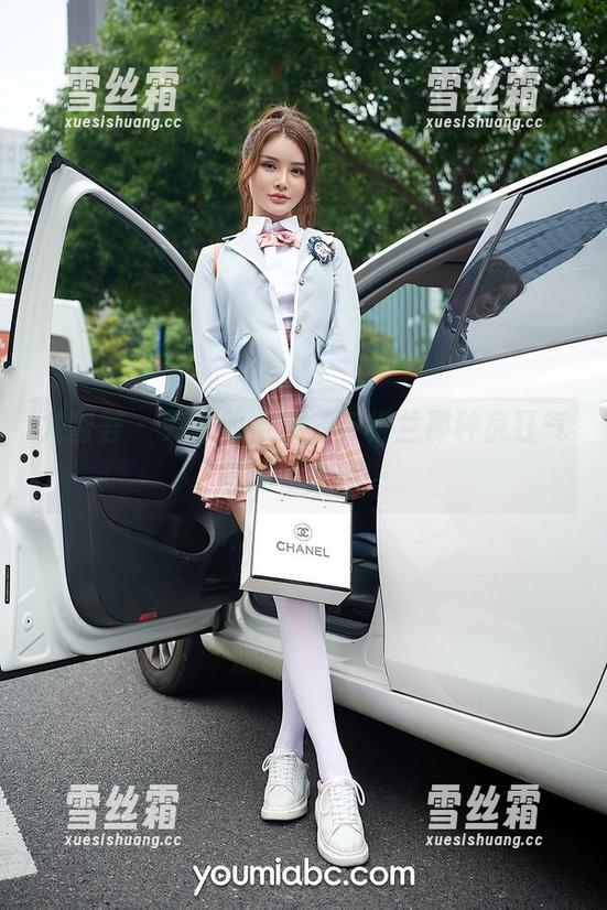 尤蜜荟-尹菲 尤蜜荟 - 尹菲的全集,英格兰那种疯狂气息我不太懂…