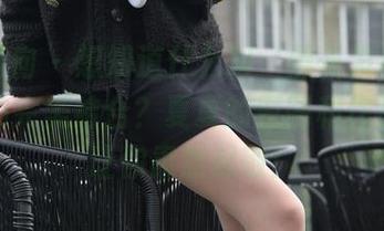 异思趣向 - 想知道什么叫‘黑长发和大长腿’的完美结合？夏夏的原图和作品保证让你肃然起敬！