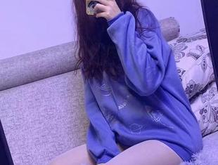 微密圈 - 看到提袜少女的JK写真，脑子里突然有了一堆奇妙的想法，难道我也该去提袜子了？