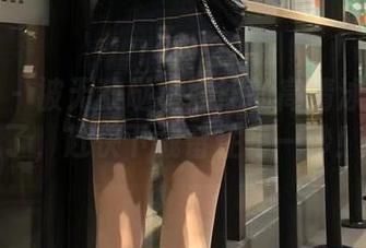 微密圈 - 被无敌哒小姨妈的高清泳装撩晕了，赶快下载留住每一秒！