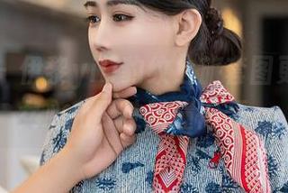 星颜社 - 伊黎yili豹纹之旅套图更新，少女心和野性碰撞得瑟。