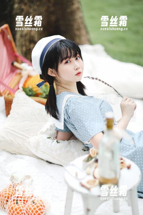 是依酱吖 喷!是依酱吖带来的套图更新,人鱼姬,也罢,明天我去试试人妖!
