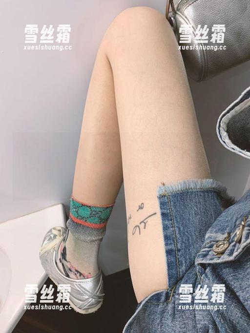 杨大乐乐很靠谱 微密圈 - 龙虾与海边的故事,杨大乐乐很靠谱的写真作品等你来下载,一口一个海鲜餐!