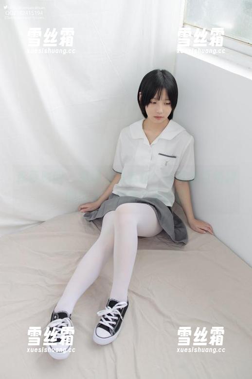 森萝财团-吸吸 森萝财团 - 吸吸全集赏析:白丝和百褶裙的组合,麻烦大家闭嘴