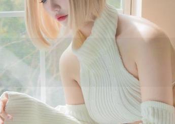 狐洛洛子带你一同“免费体验”居家女友的闲适时光