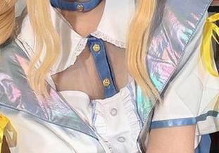 白栎Shirly的网盘精选：崩坏与美并存的流萤女仆作品实在迷人