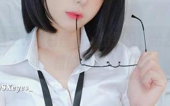 眼酱大魔王w纯白图集：拍到没，给我点不滑稽的灵感！