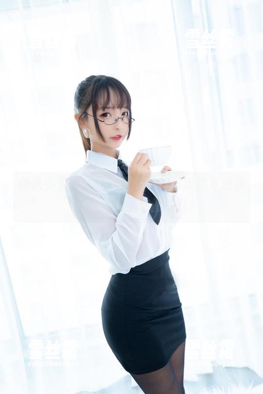神乐坂真冬 摄像头发威!看真人版“神乐坂真冬短裤”在高清图集中撒欢儿!