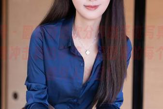 秀人网 - 圆圆酱这次分享的圣诞写真集，简直是冲击我的审美，原图里的每个细节都引人注目！