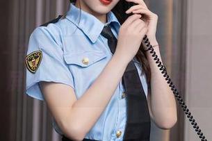 秀人网 - 奈奈子纯白：一道白光穿越我的屏幕，资源在这里等你捡