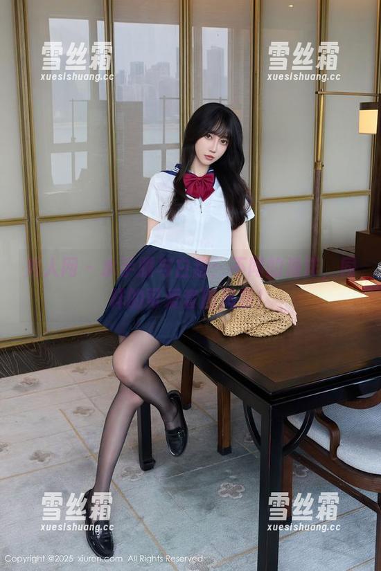 秀人网-白甜 秀人网 - 水手服与白甜:不同的海洋,同样的可爱套图风暴!