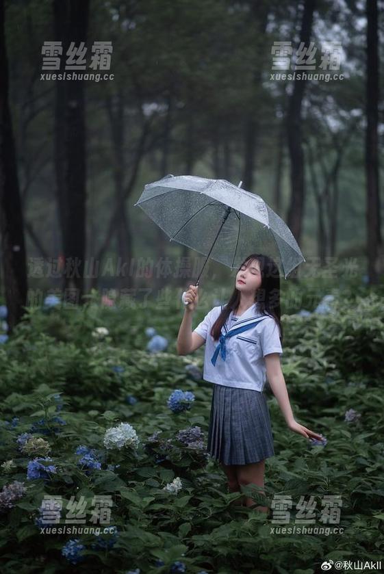 秋山AkI 透过秋山AkI的体操服,发现这组无圣光的美图,隐藏了些什么让人想多的元素?